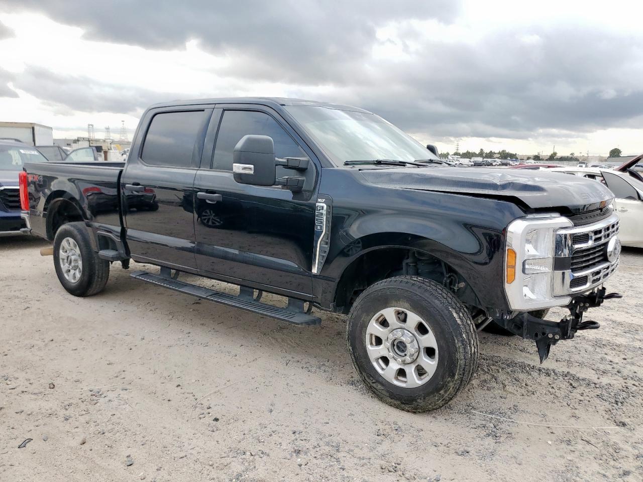 FORD F-250 SUPER DUTY
