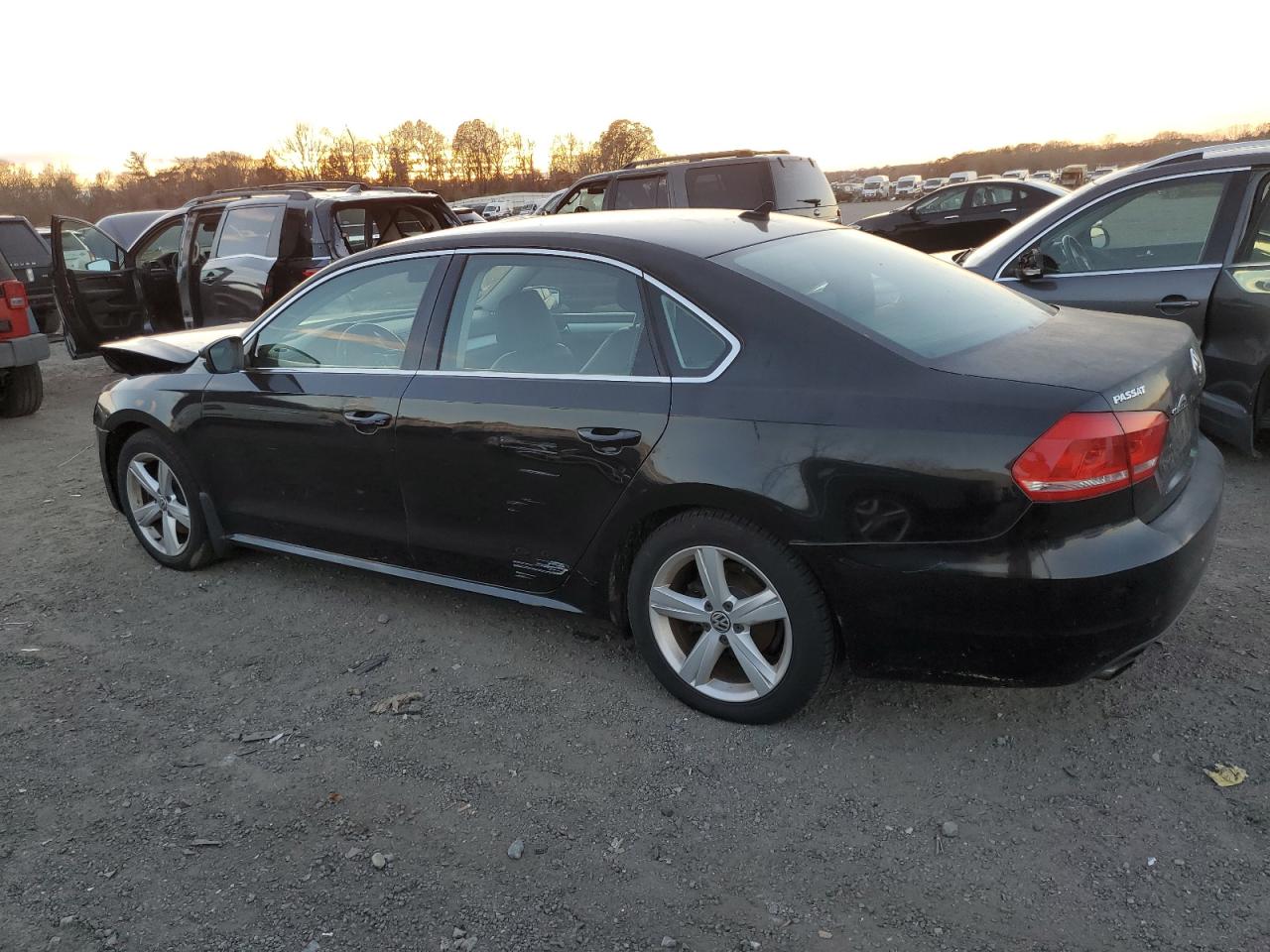 VOLKSWAGEN PASSAT SE