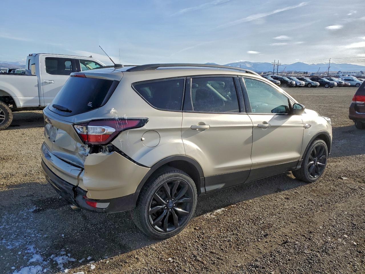 FORD ESCAPE SE