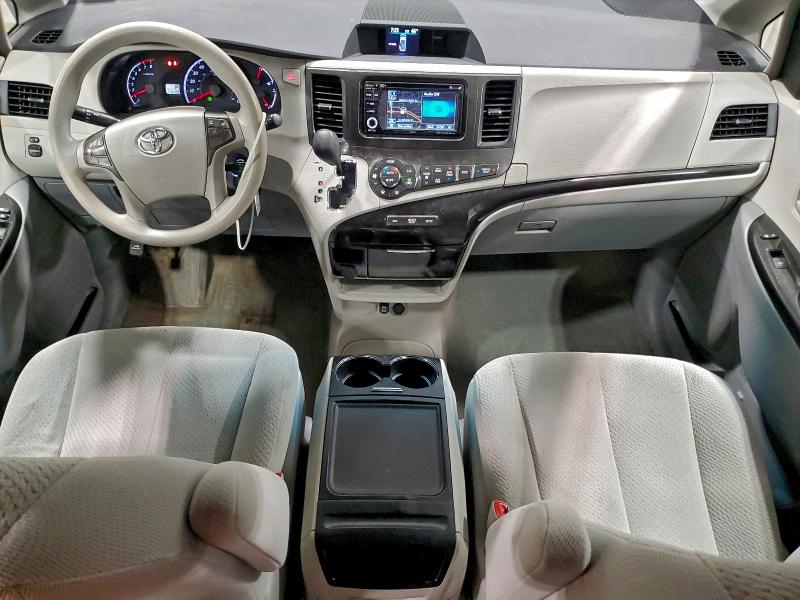2013 TOYOTA SIENNA LE #3298140182