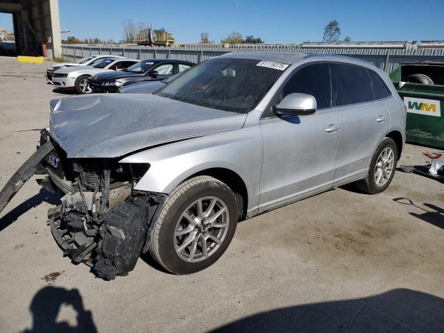 AUDI Q5 3.2