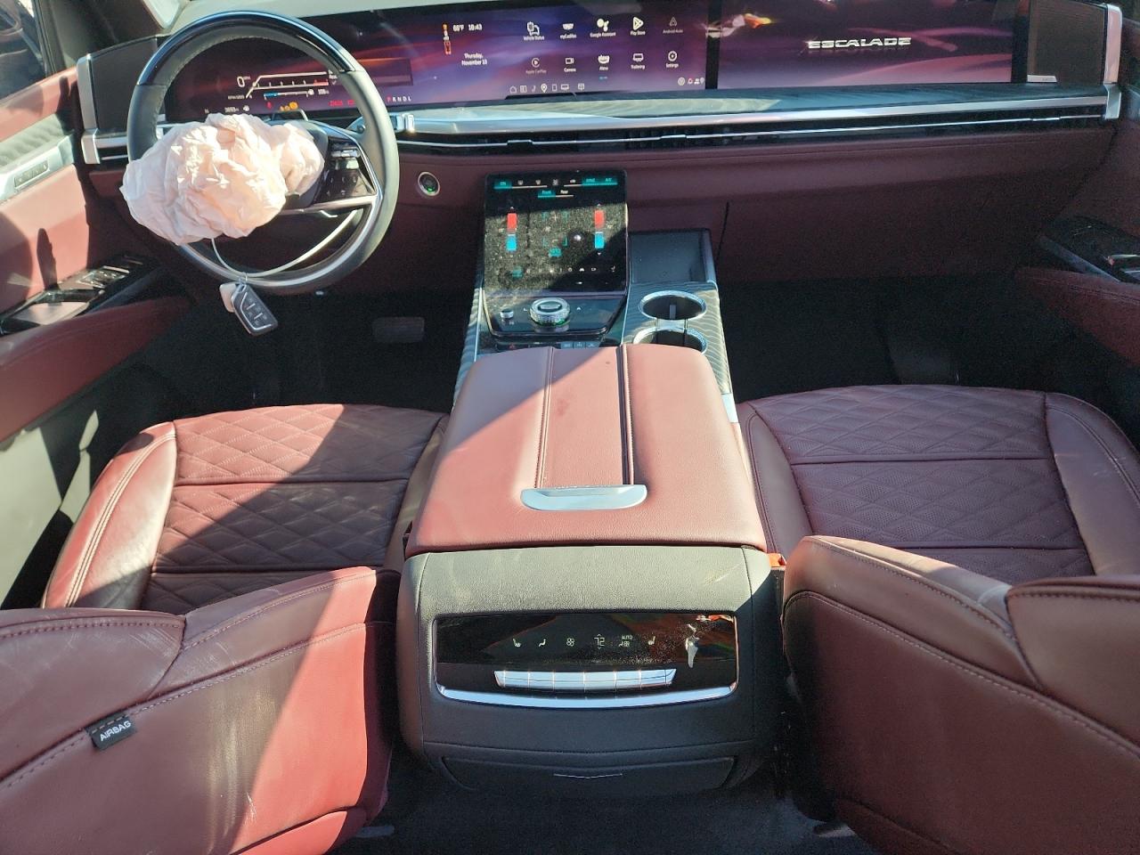 CADILLAC ESCALADE ESV PREMIUM LUXURY