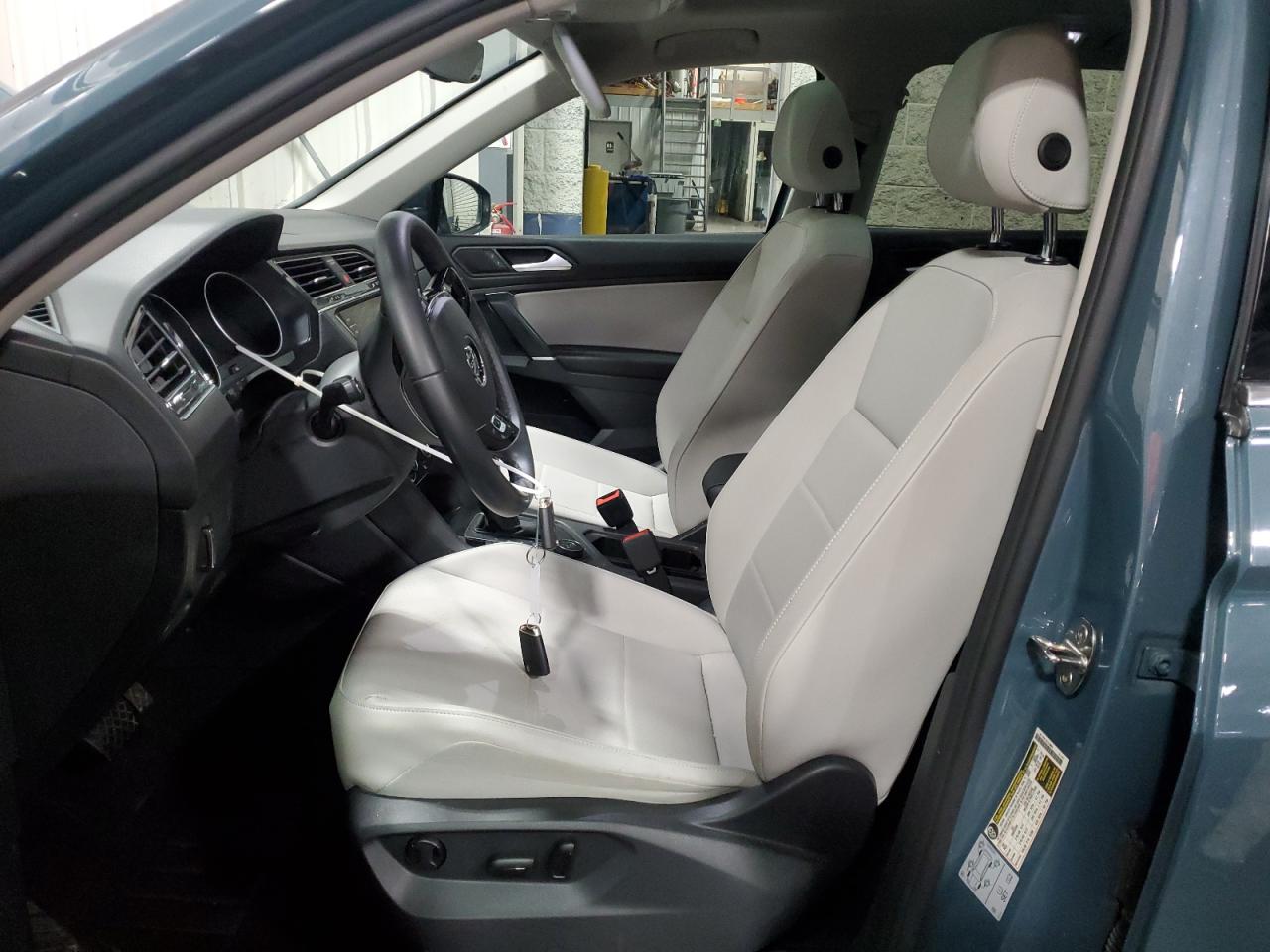 VOLKSWAGEN TIGUAN SE