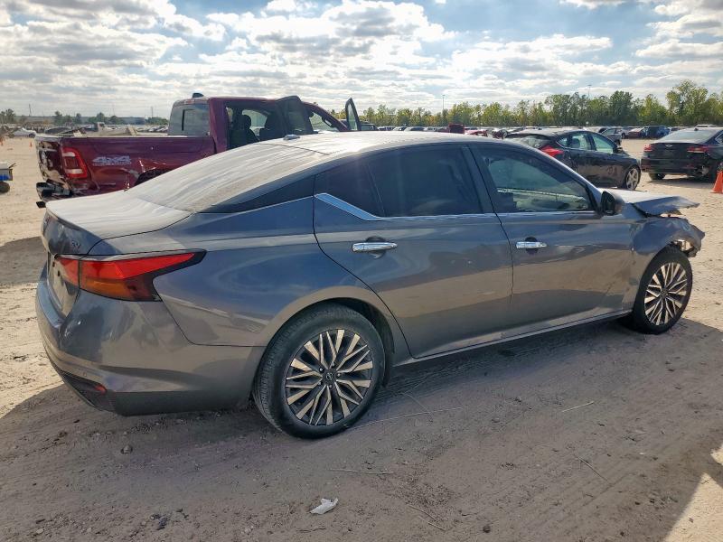 2024 NISSAN ALTIMA SV #3283772437