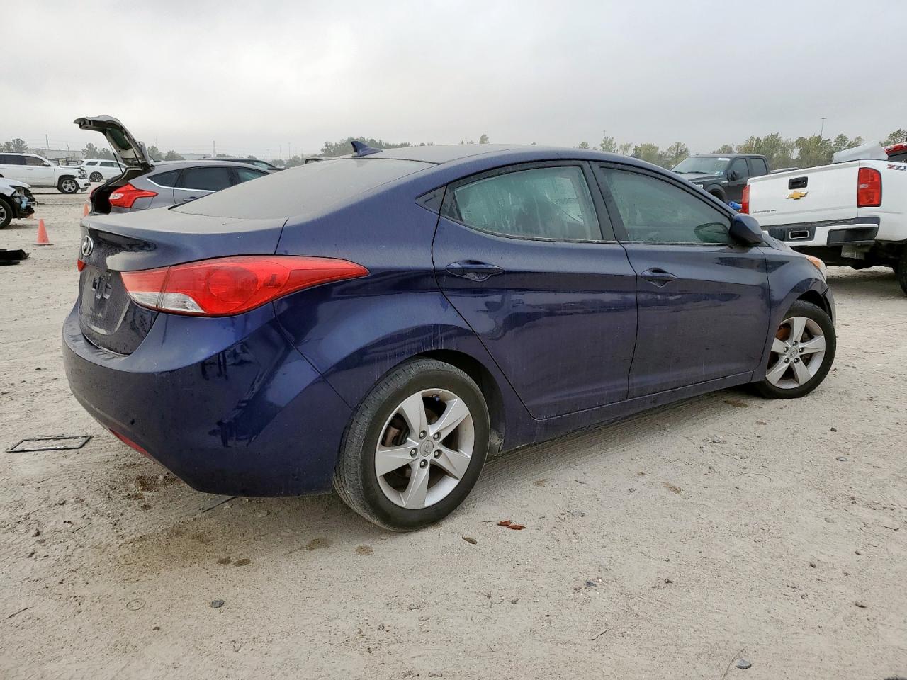 HYUNDAI ELANTRA GLS