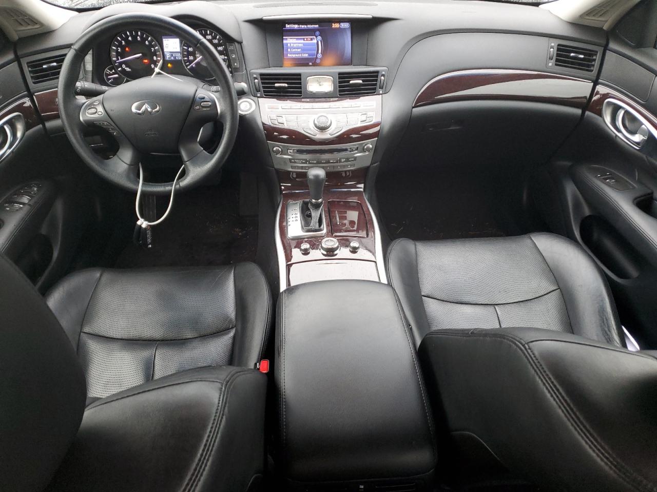 INFINITI M37 X