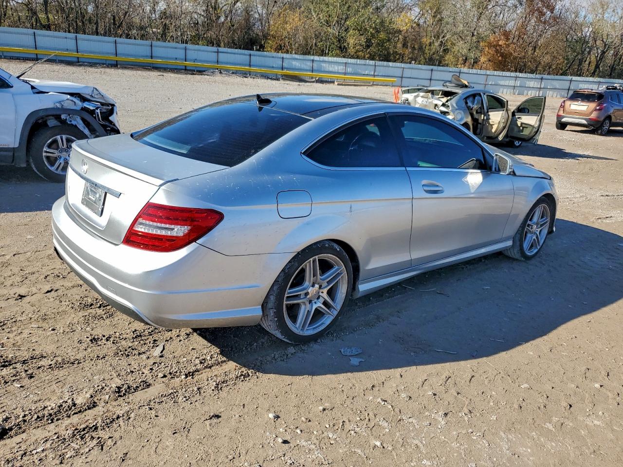 MERCEDES-BENZ C-CLASS 250