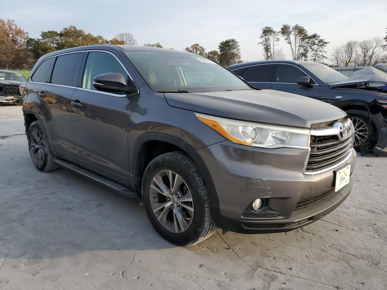 TOYOTA HIGHLANDER LE