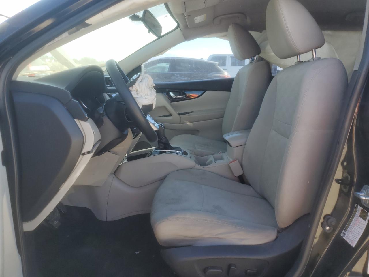 NISSAN ROGUE SPORT S