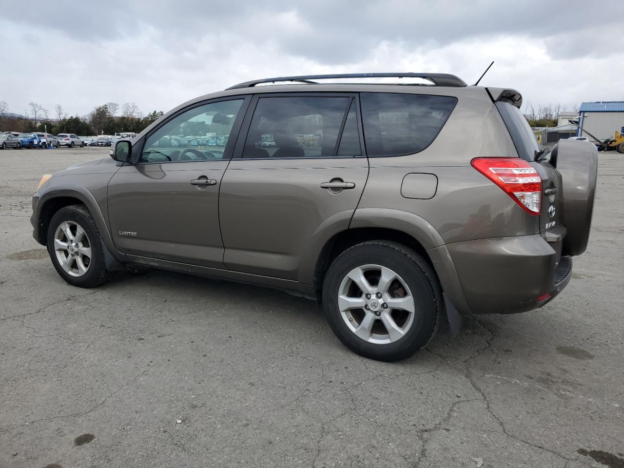 TOYOTA RAV4 LIMITED