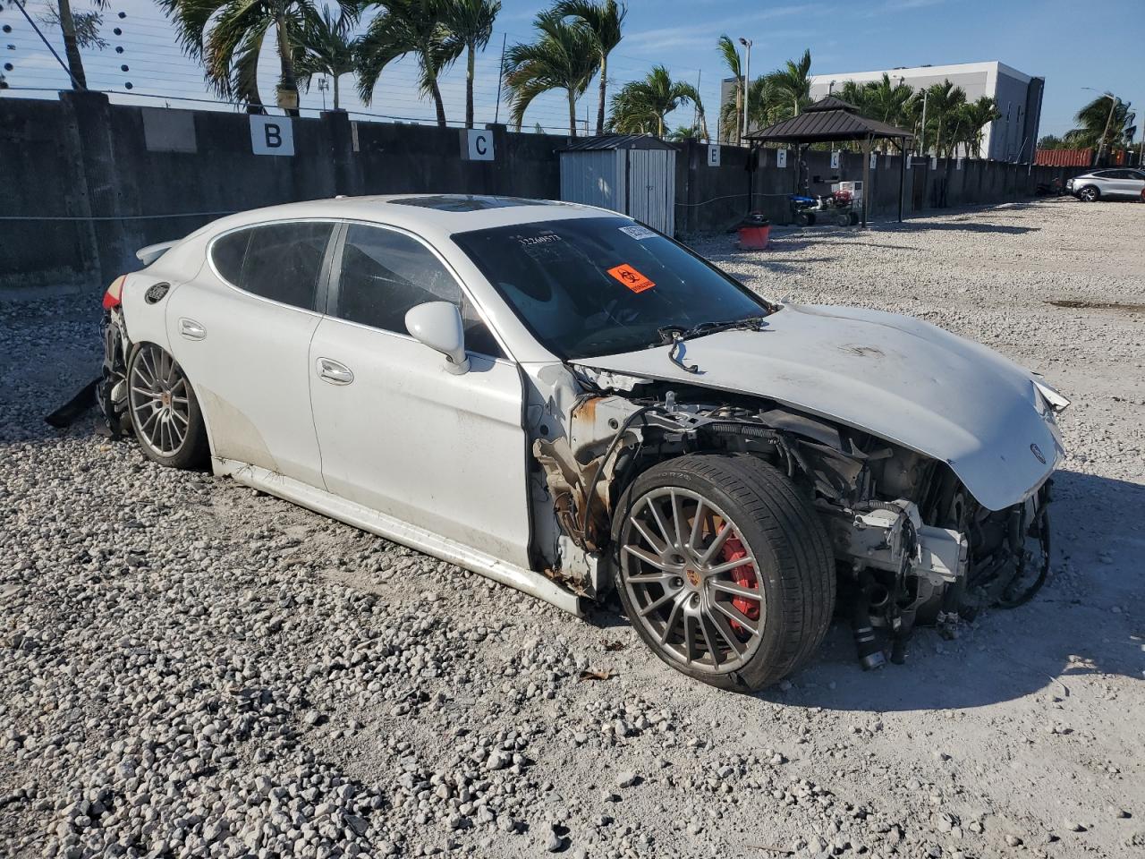 PORSCHE PANAMERA TURBO