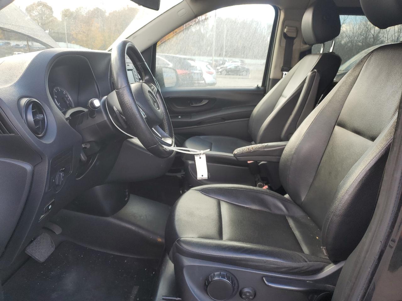 MERCEDES-BENZ METRIS