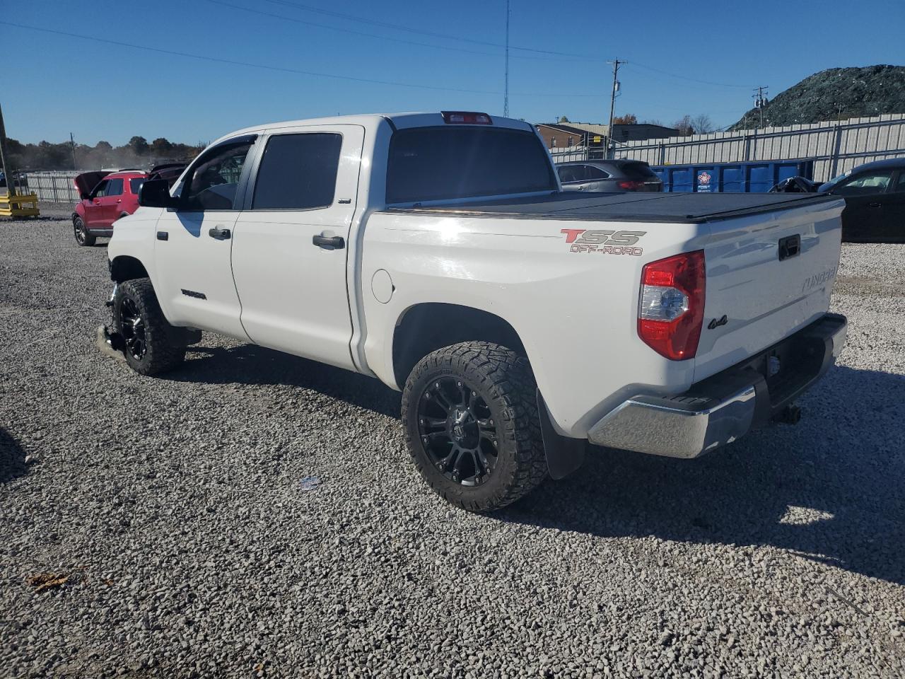 TOYOTA TUNDRA CREWMAX SR5