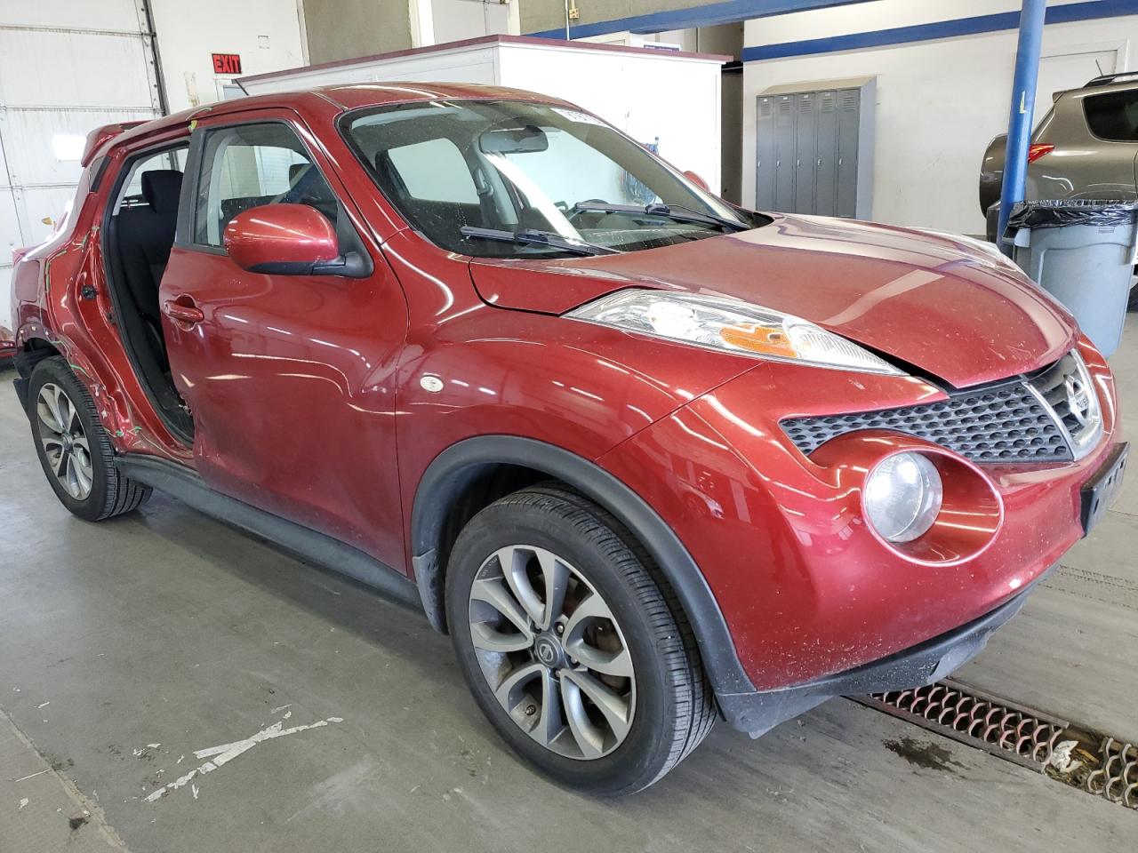 NISSAN JUKE S