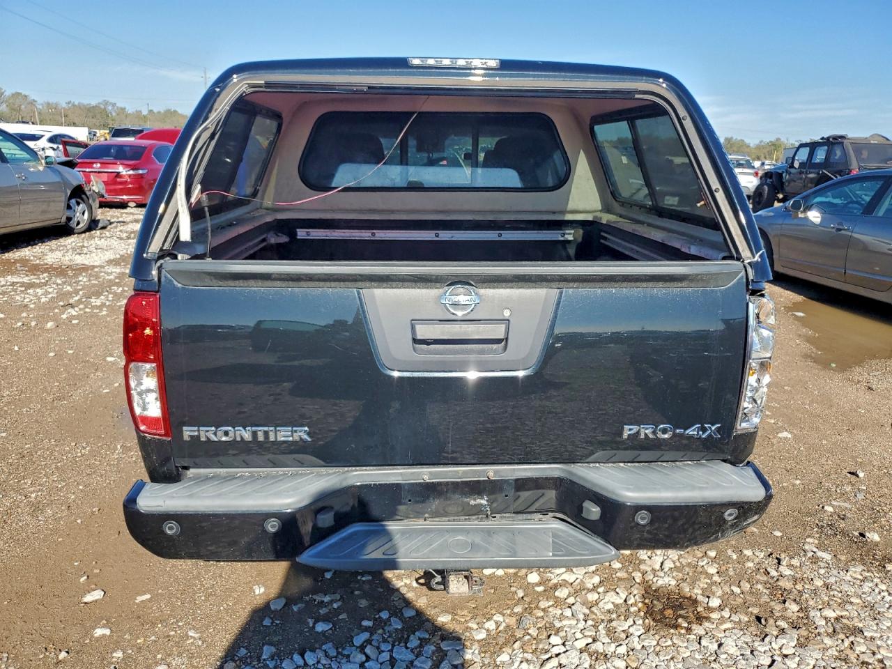 NISSAN FRONTIER S