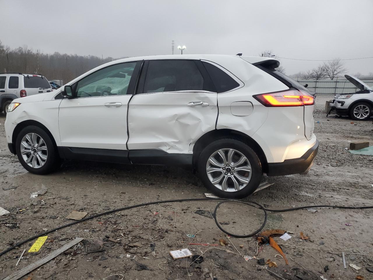 FORD EDGE TITANIUM