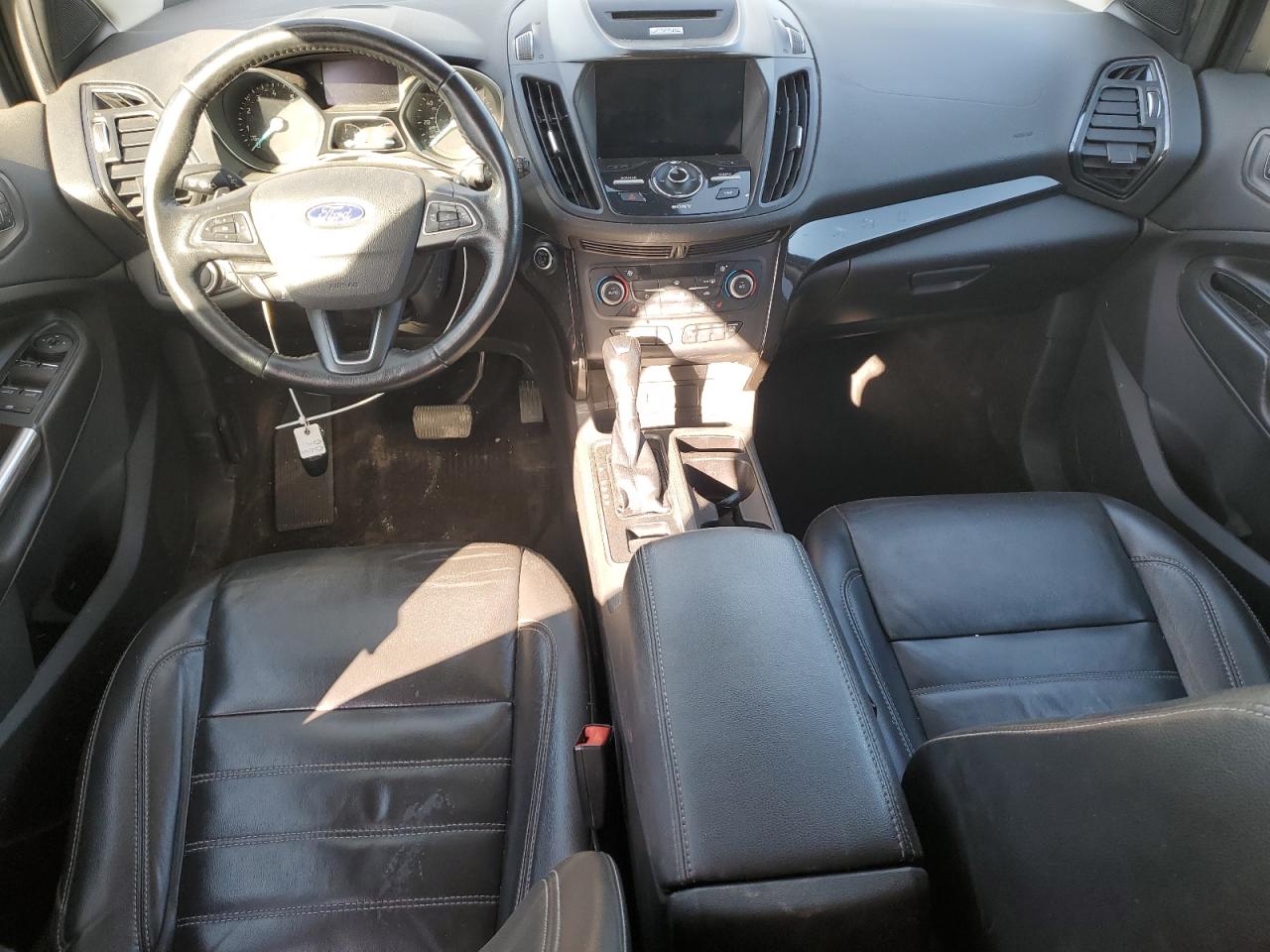 FORD ESCAPE TITANIUM