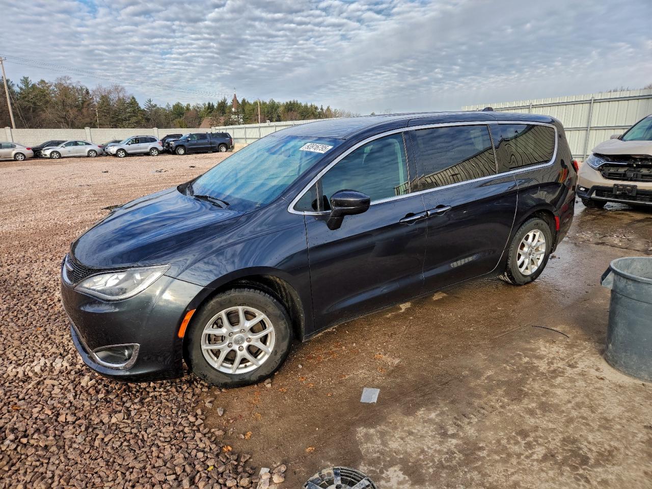 CHRYSLER PACIFICA TOURING