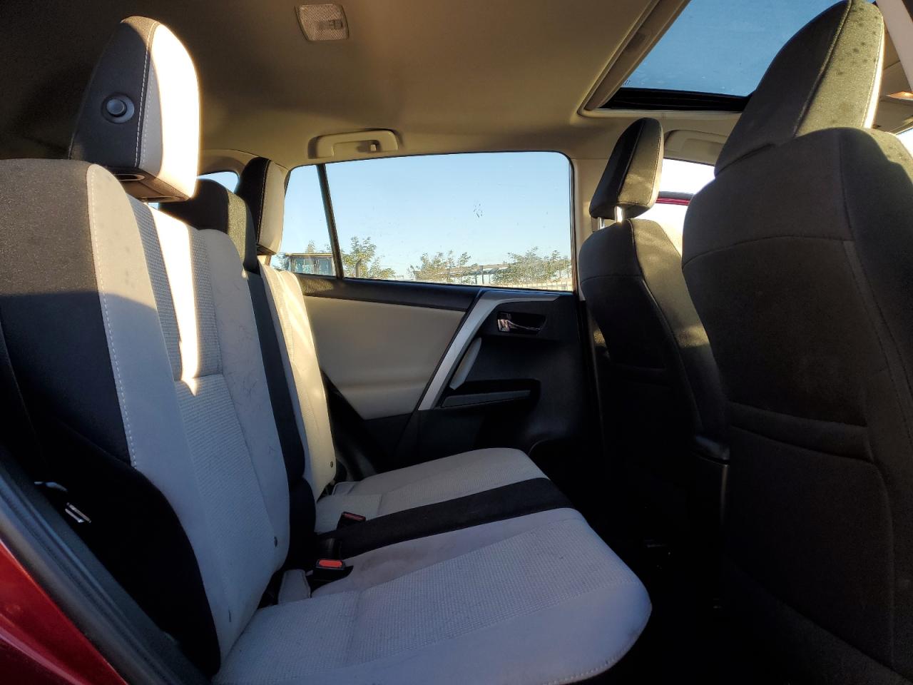 TOYOTA RAV4 ADVENTURE