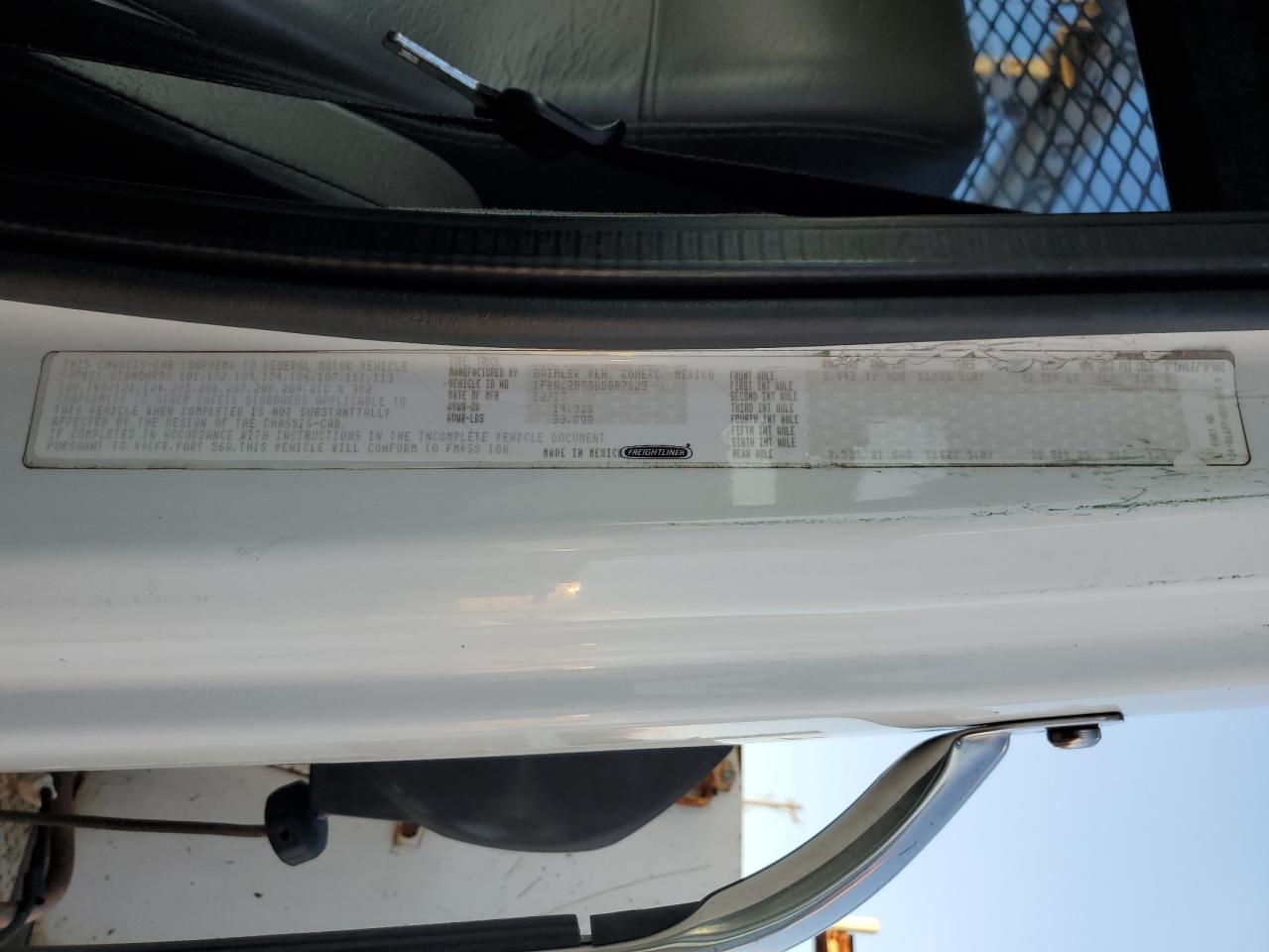 Lot #3292396269 2011 FREIGHTLINER M2 106 HEA