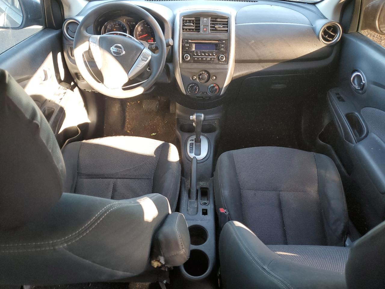 NISSAN VERSA S