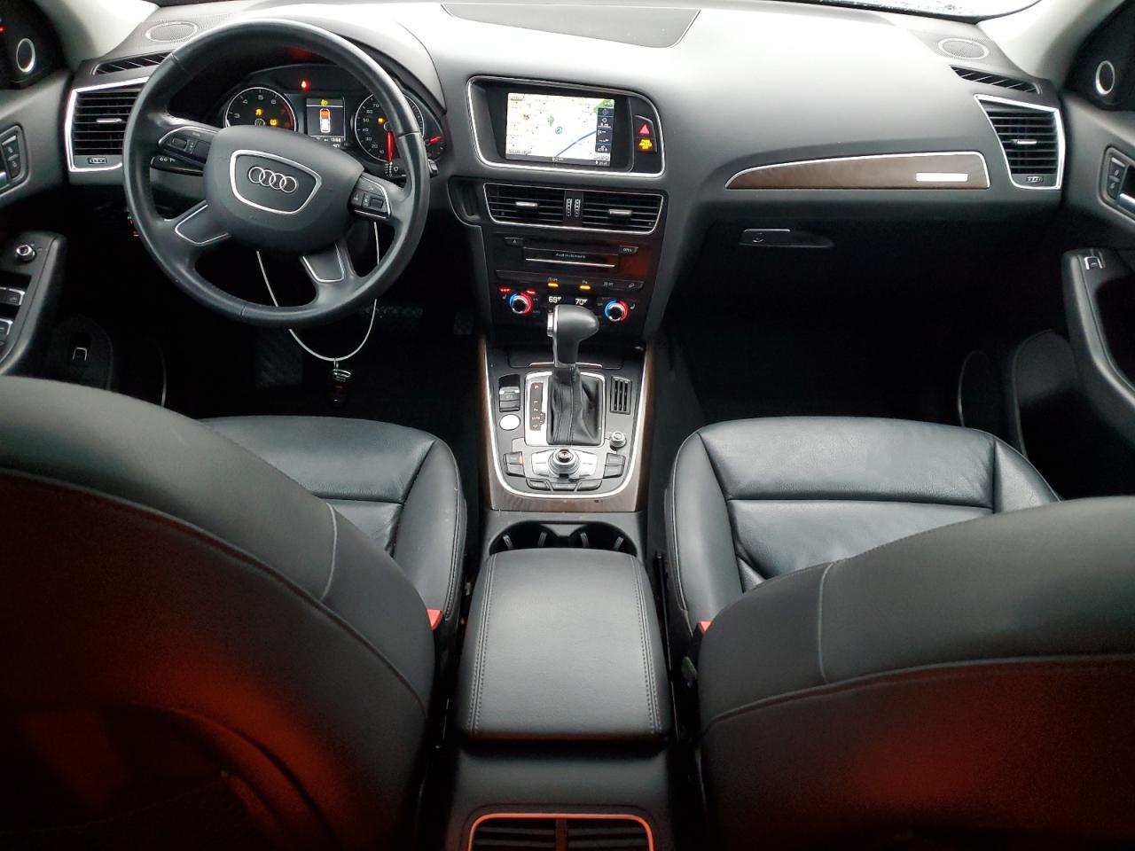 AUDI Q5 PREMIUM PLUS