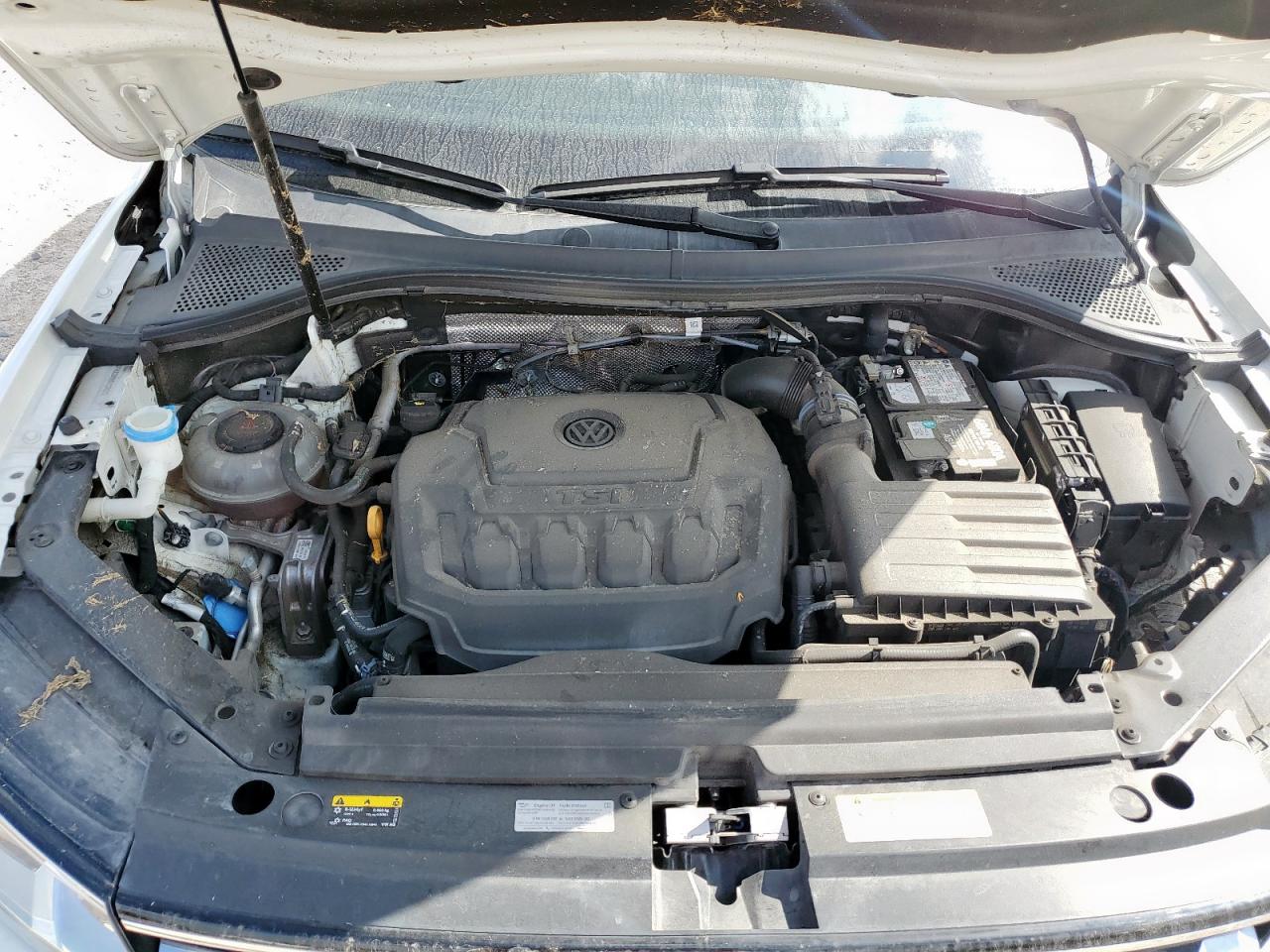 VOLKSWAGEN TIGUAN SE