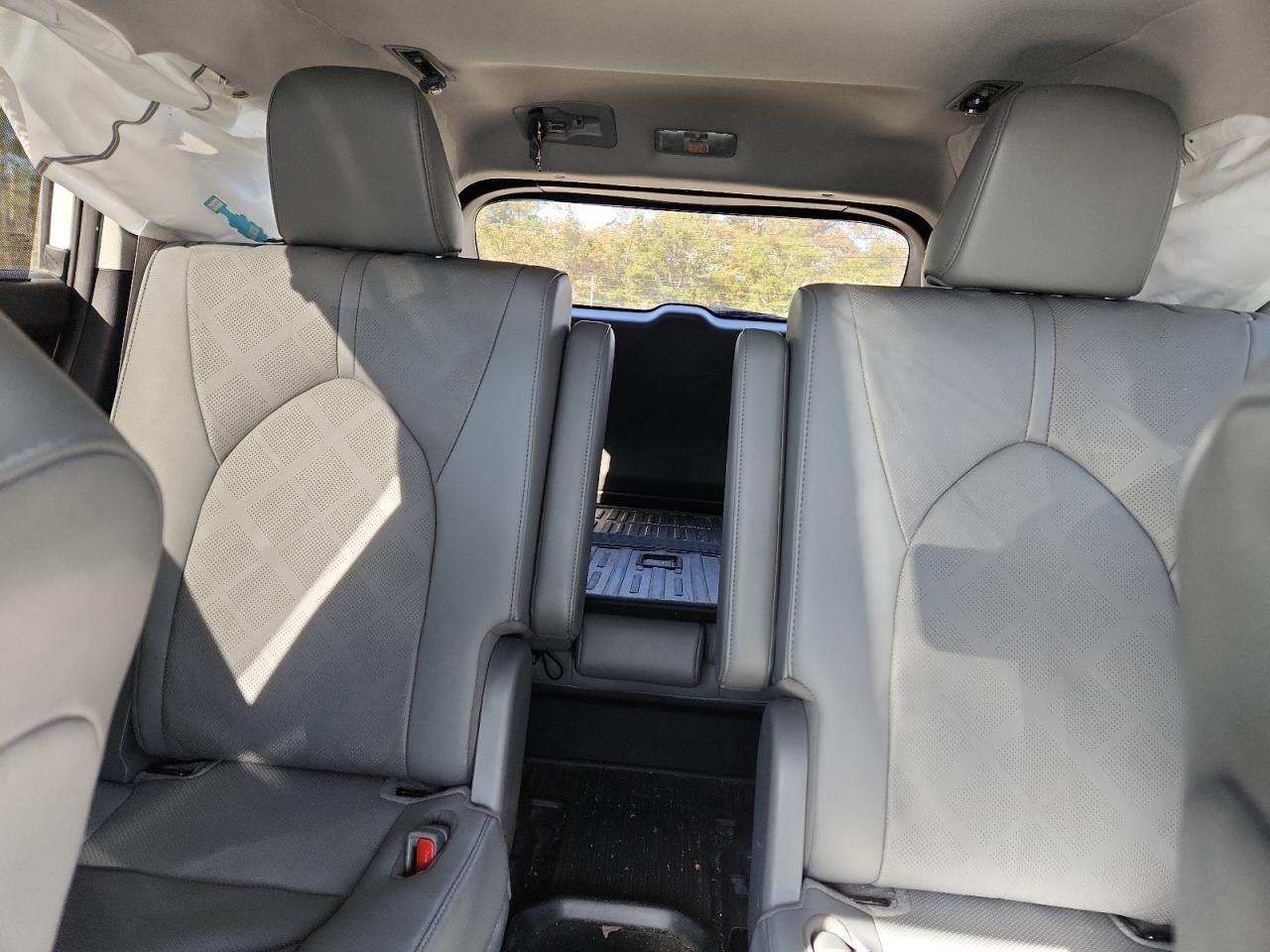 TOYOTA HIGHLANDER HYBRID PLATINUM