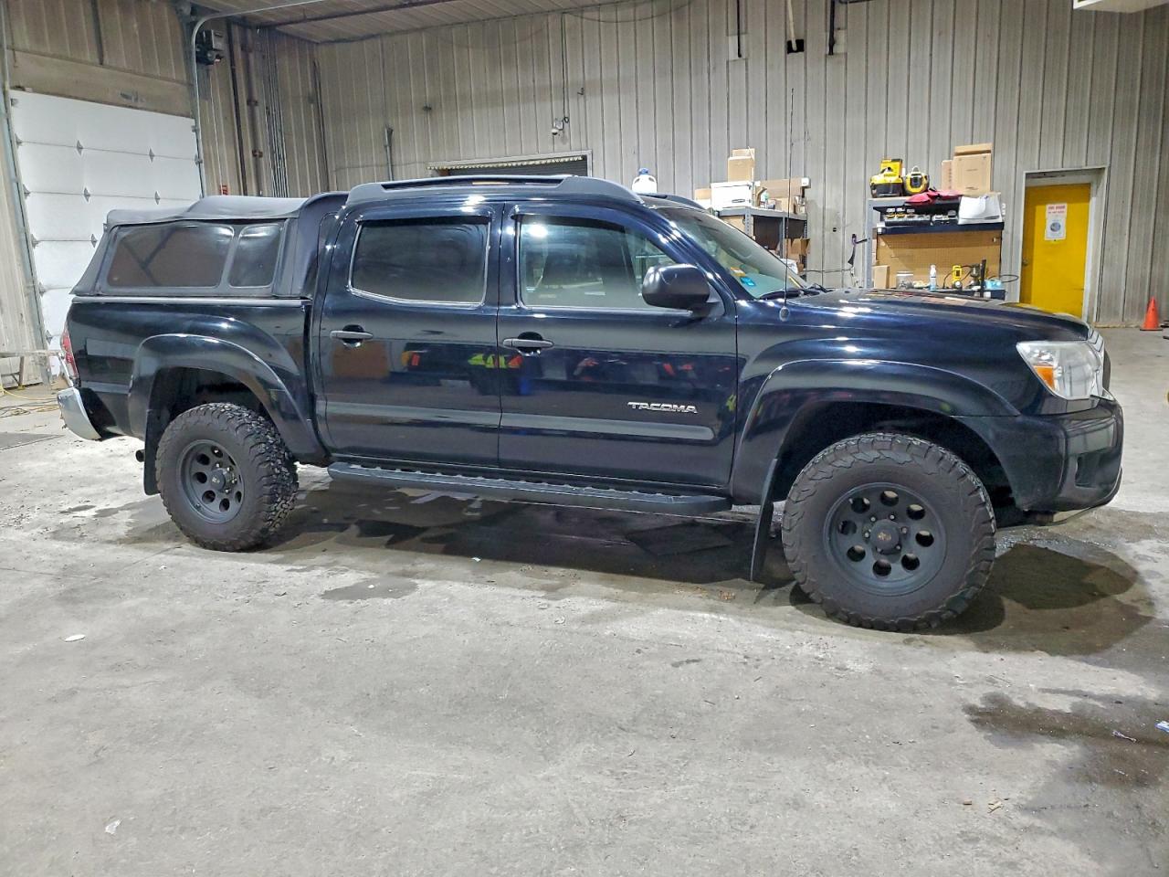 TOYOTA TACOMA DOUBLE CAB