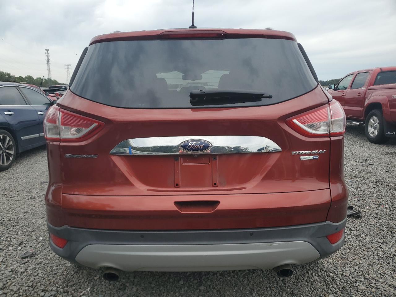 FORD ESCAPE TITANIUM