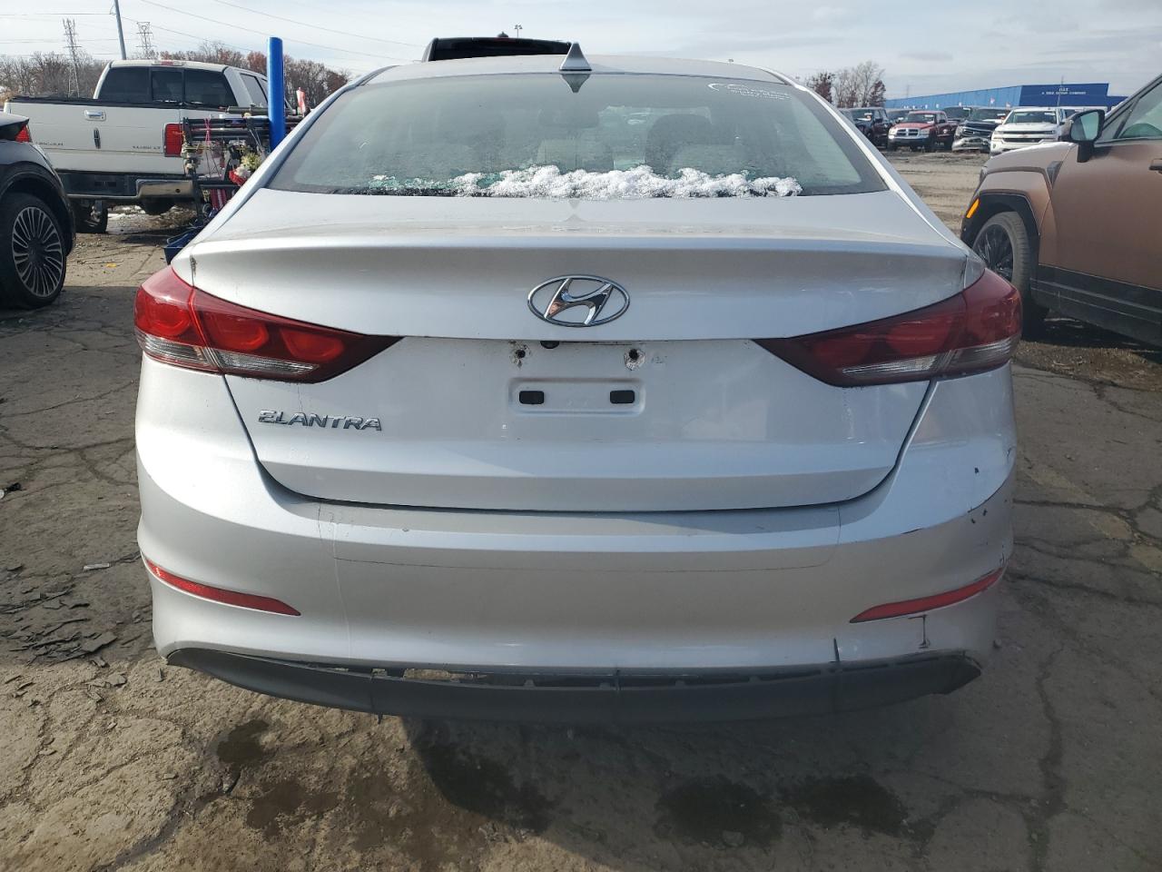 HYUNDAI ELANTRA SEL