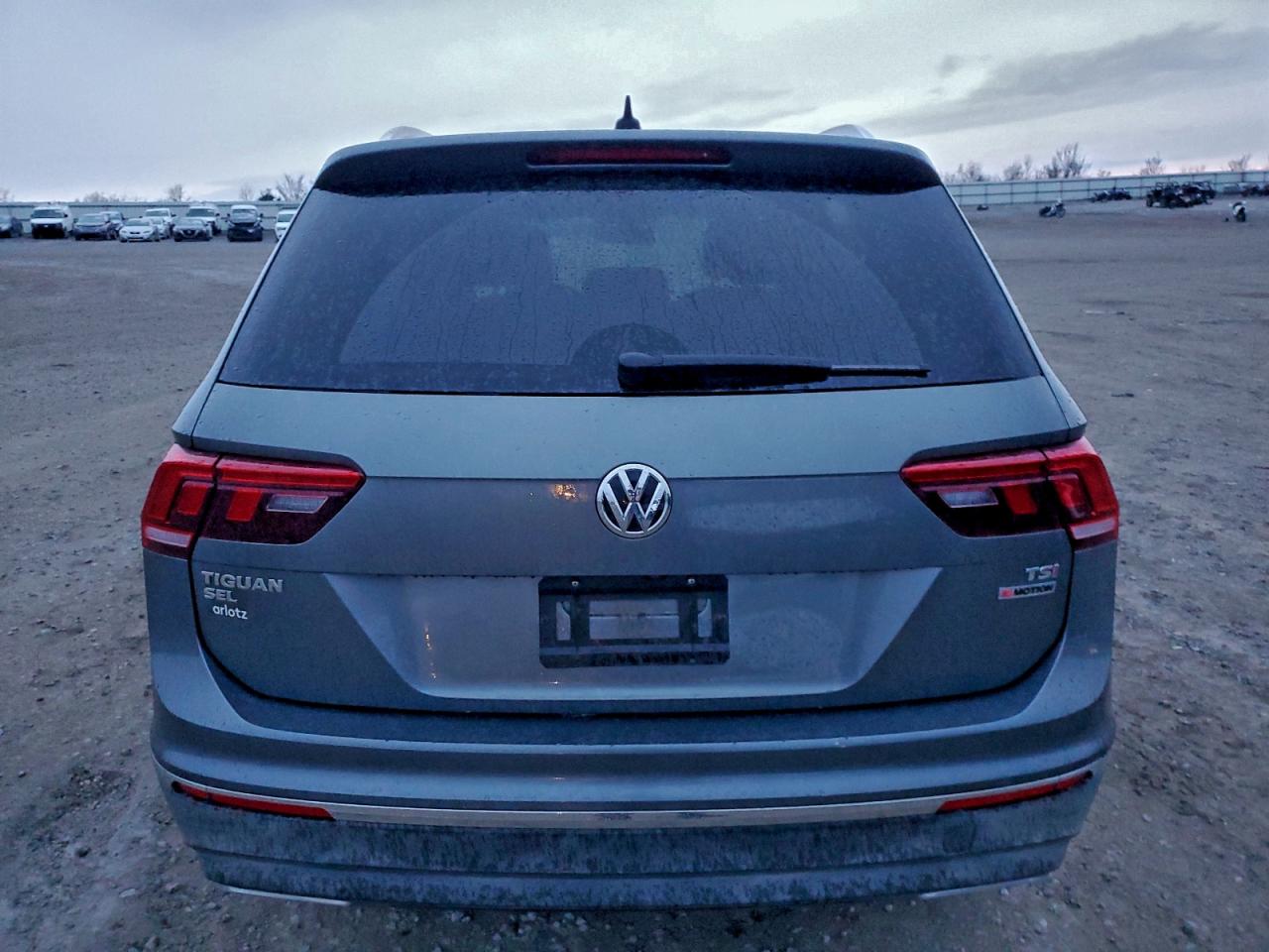 VOLKSWAGEN TIGUAN SE