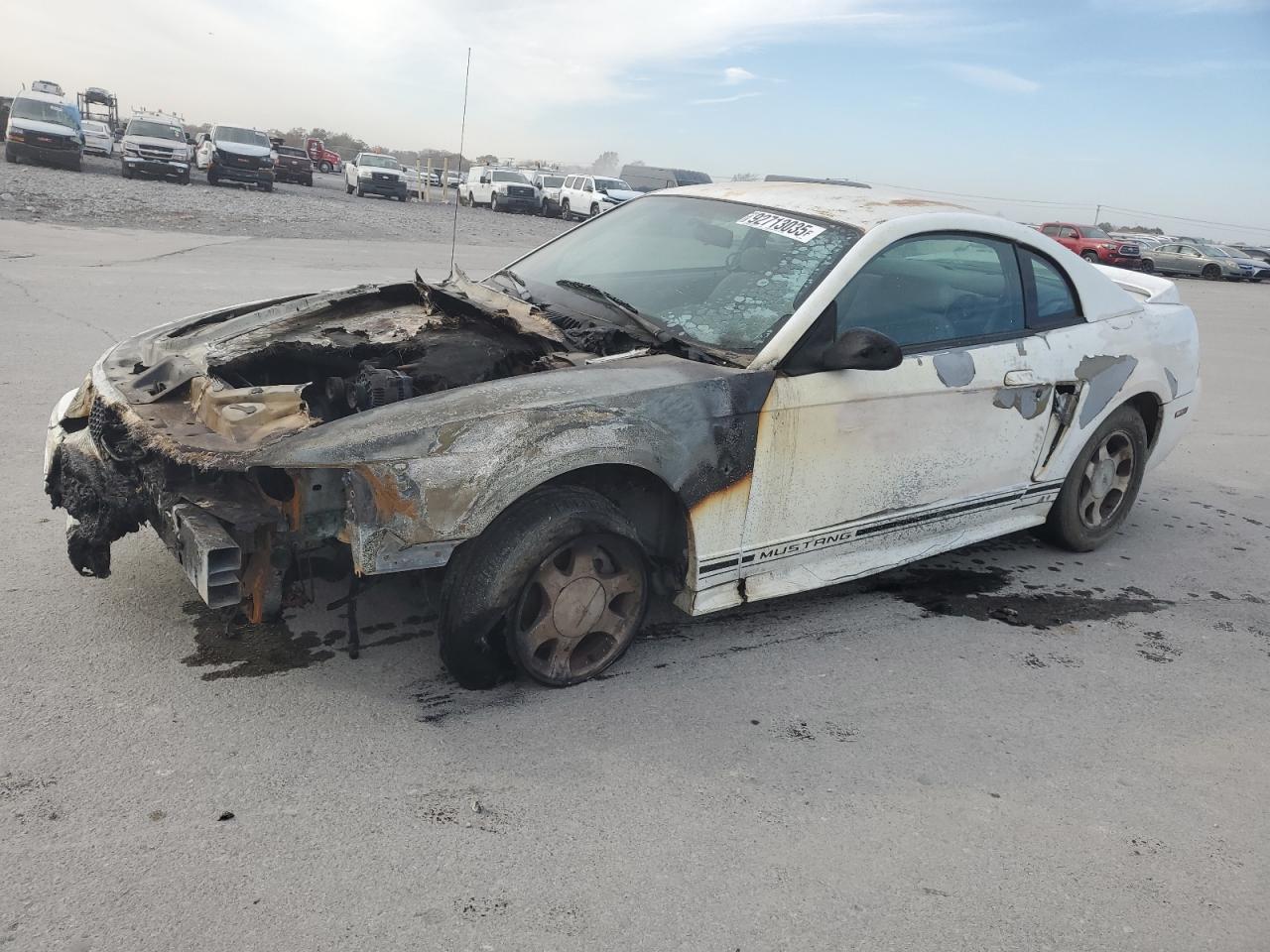 Lot #3308407302 2000 FORD MUSTANG