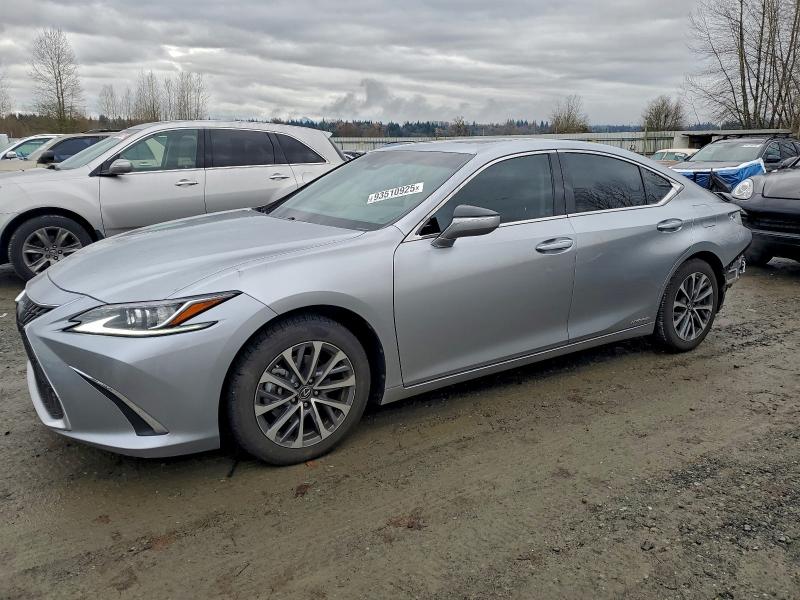 Global Auto Auctions: 2022 LEXUS ES 300H BA