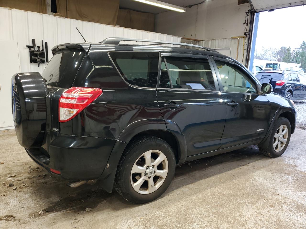 TOYOTA RAV4 LIMITED
