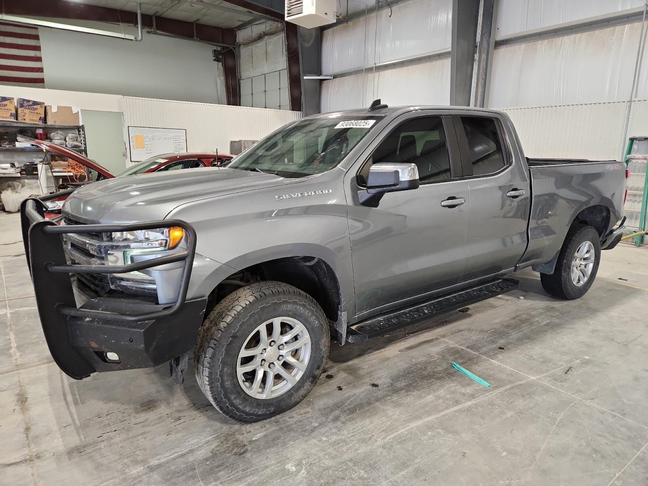 CHEVROLET SILVERADO K1500 LT