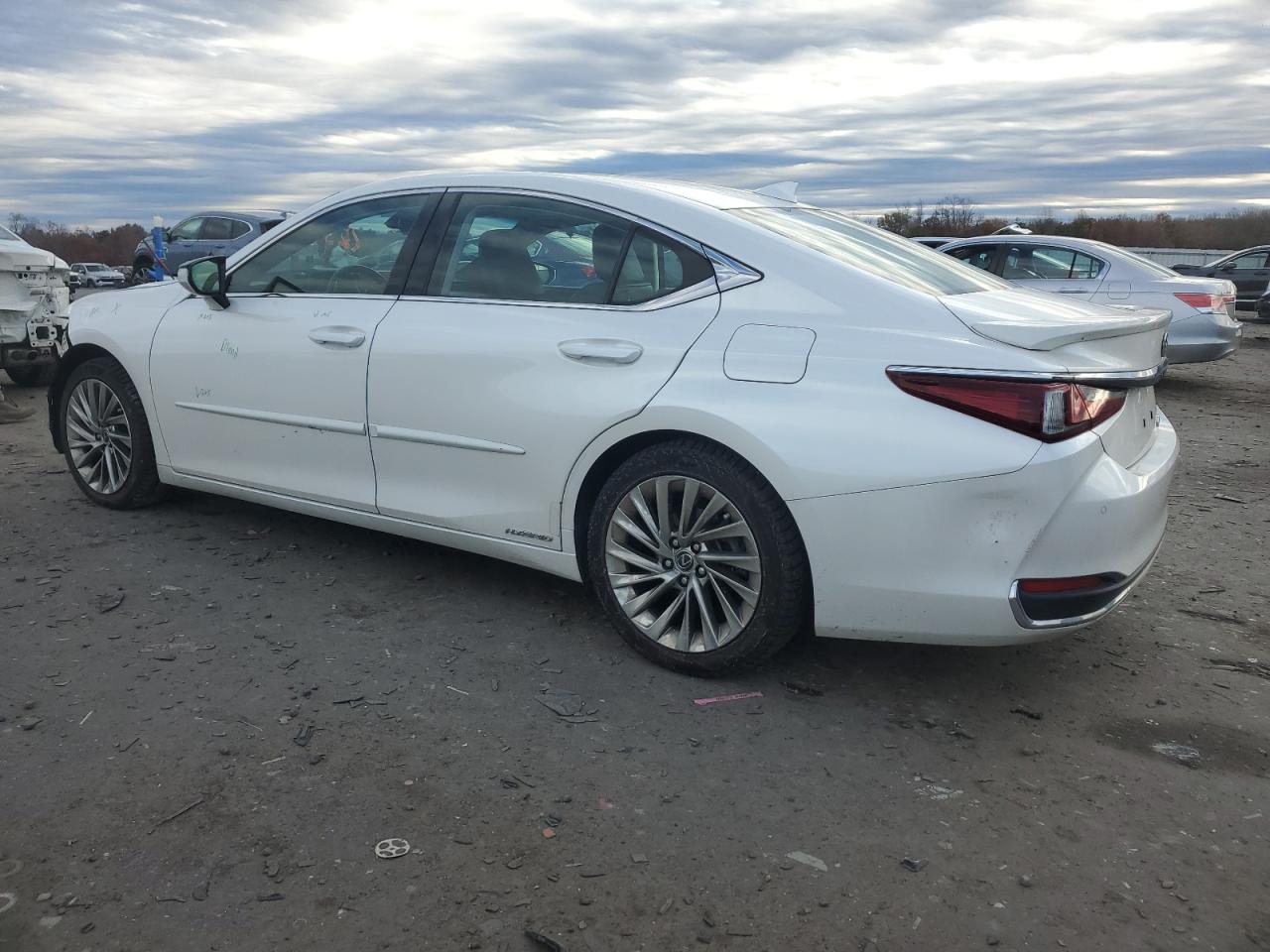 LEXUS ES 300H LUXURY