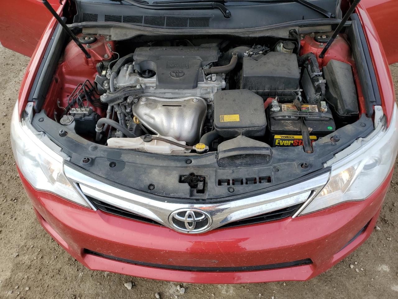 TOYOTA CAMRY BASE