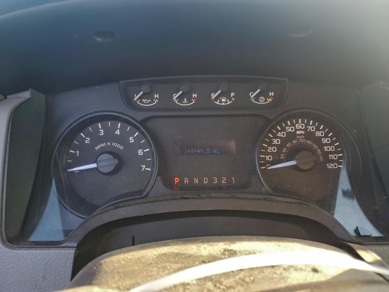 FORD F-150 SUPER CAB