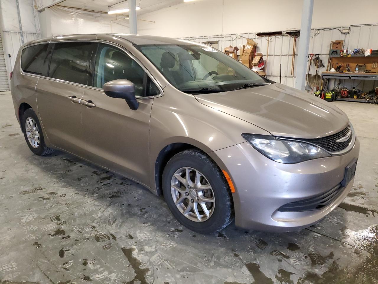 CHRYSLER PACIFICA TOURING