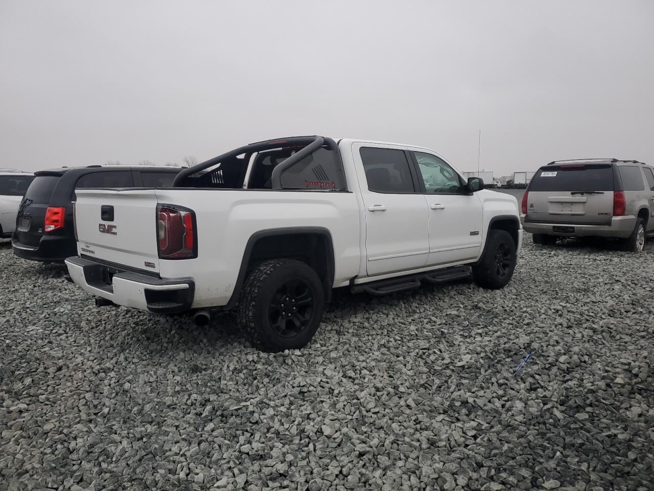 Lot #3311556232 2017 GMC SIERRA K15