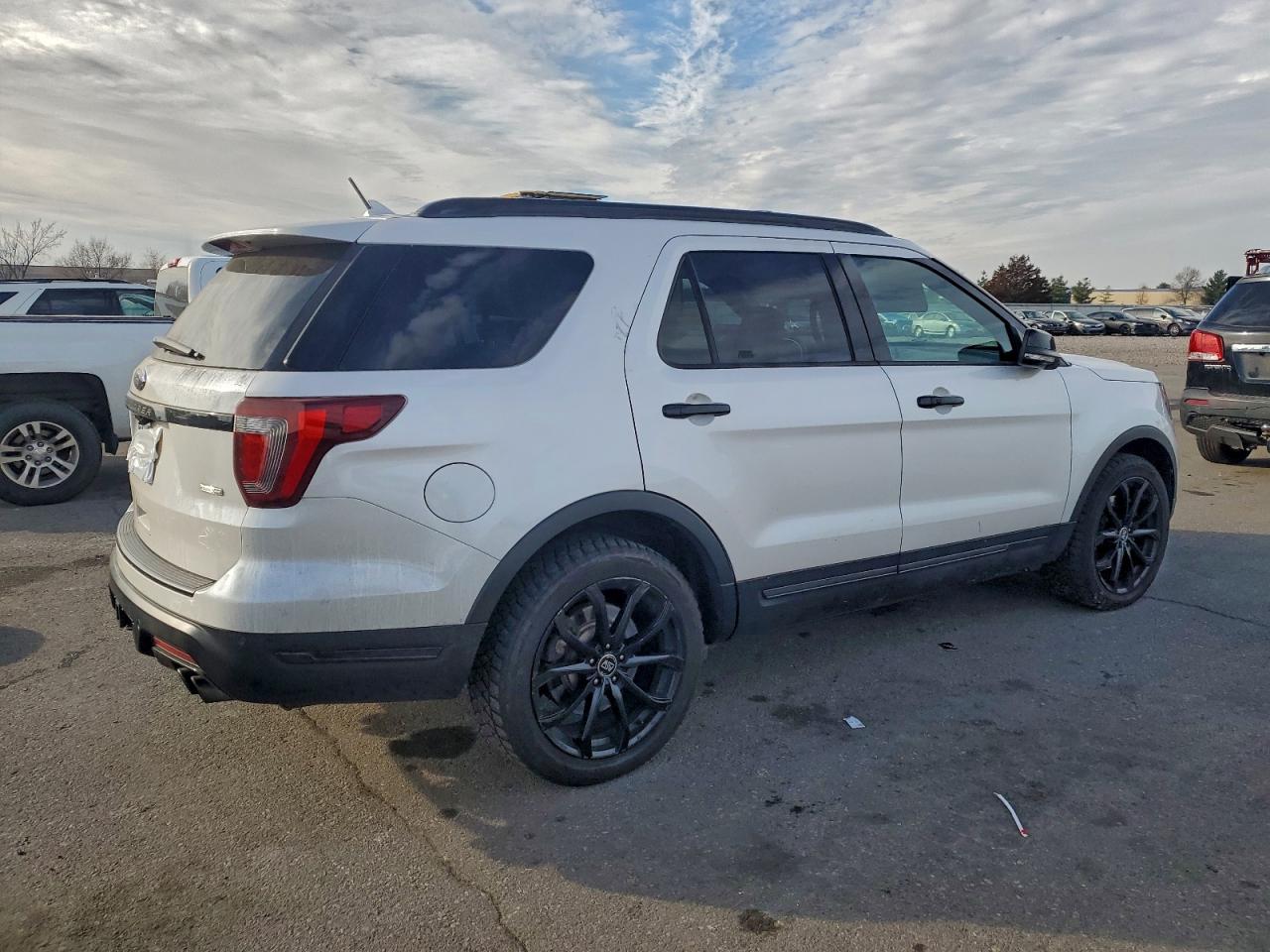 FORD EXPLORER SPORT