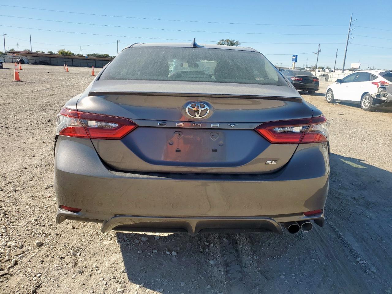 TOYOTA CAMRY SE