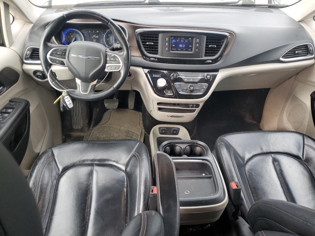 CHRYSLER PACIFICA TOURING L