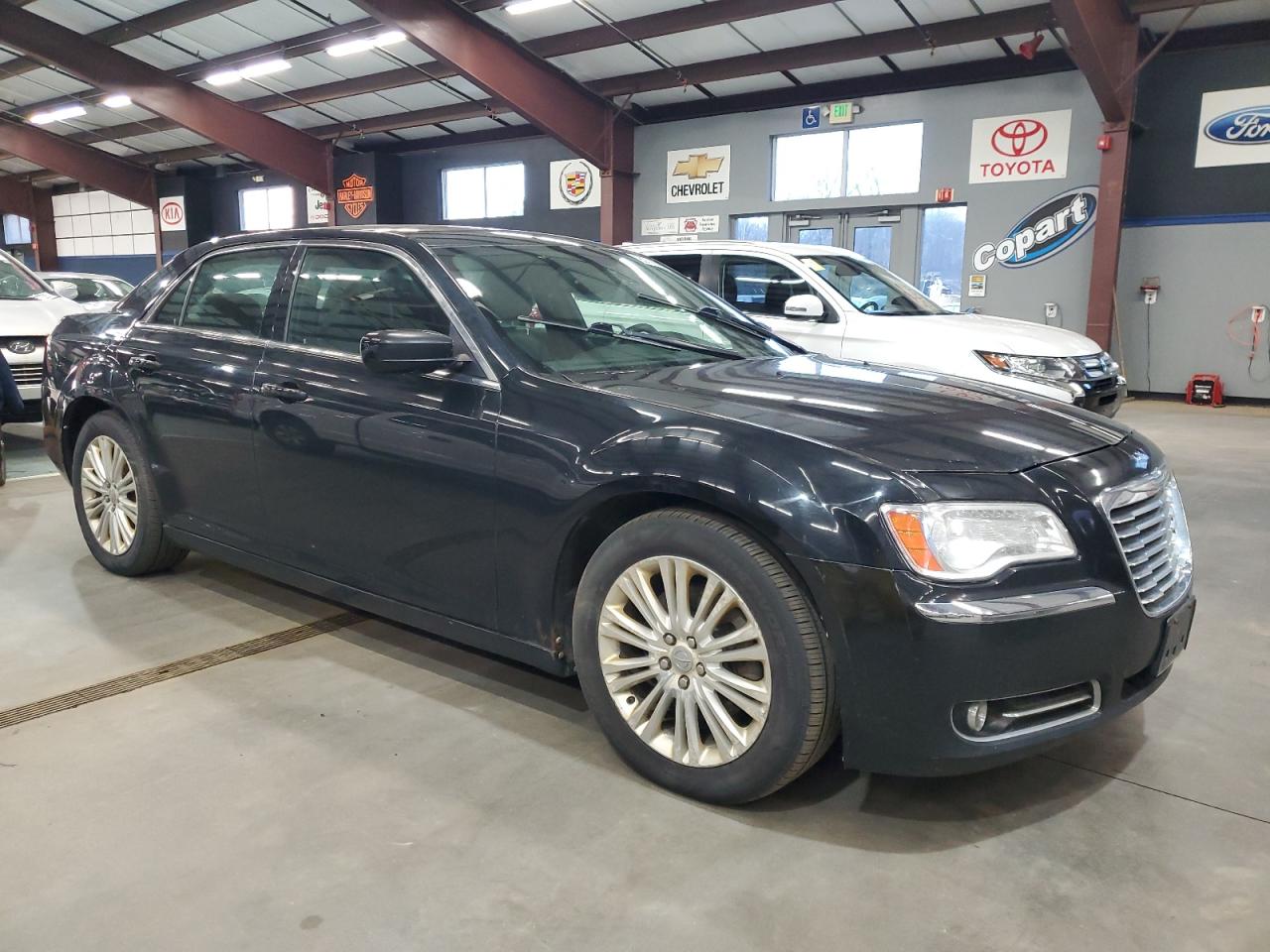 CHRYSLER 300