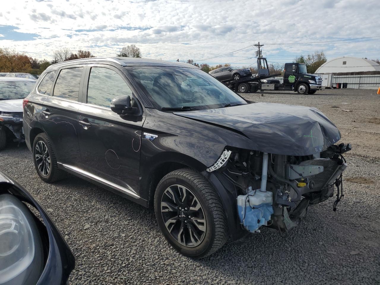 MITSUBISHI OUTLANDER SE