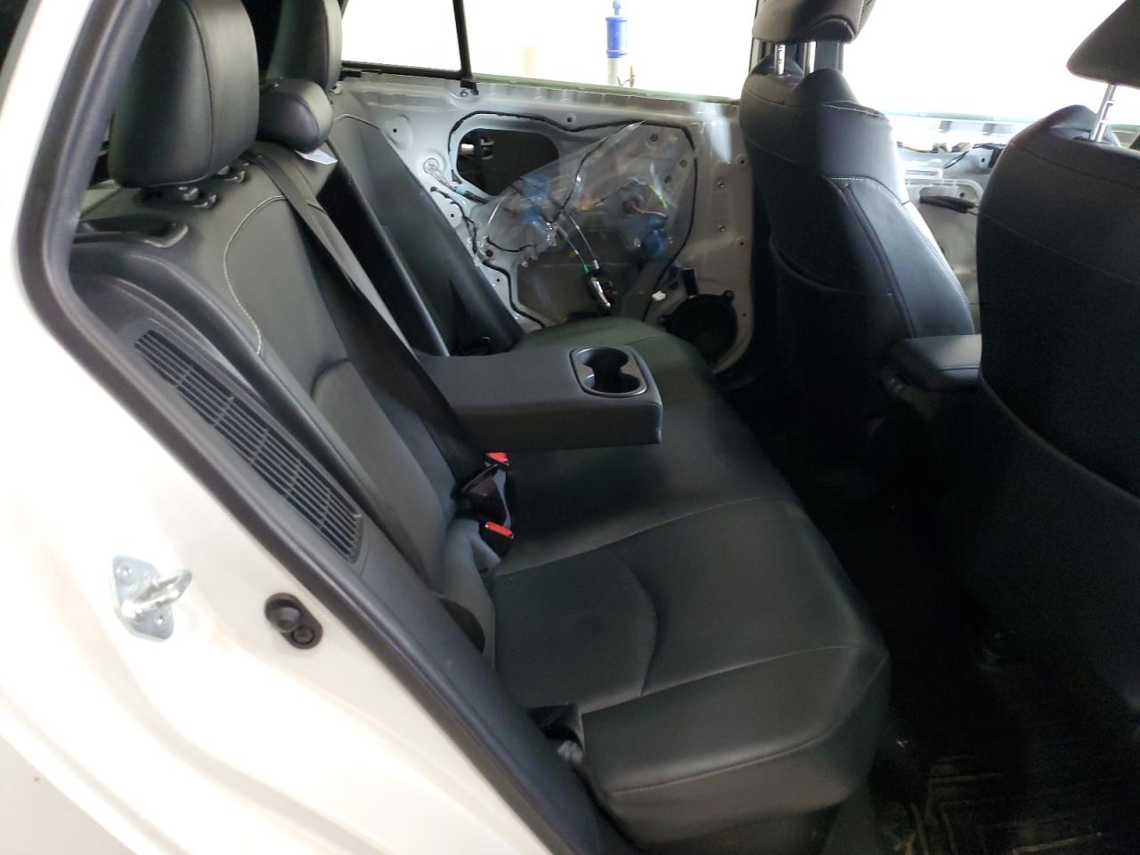 TOYOTA PRIUS PRIME LE