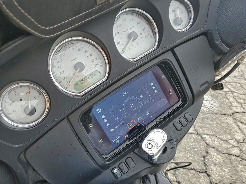 2021 HARLEY-DAVIDSON FLHX #3303709517