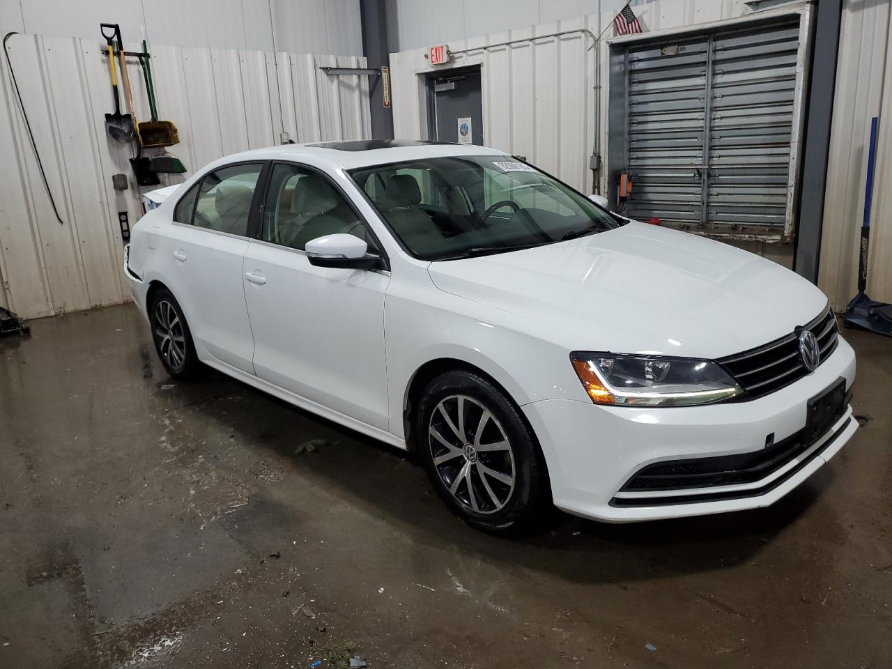 VOLKSWAGEN JETTA SE