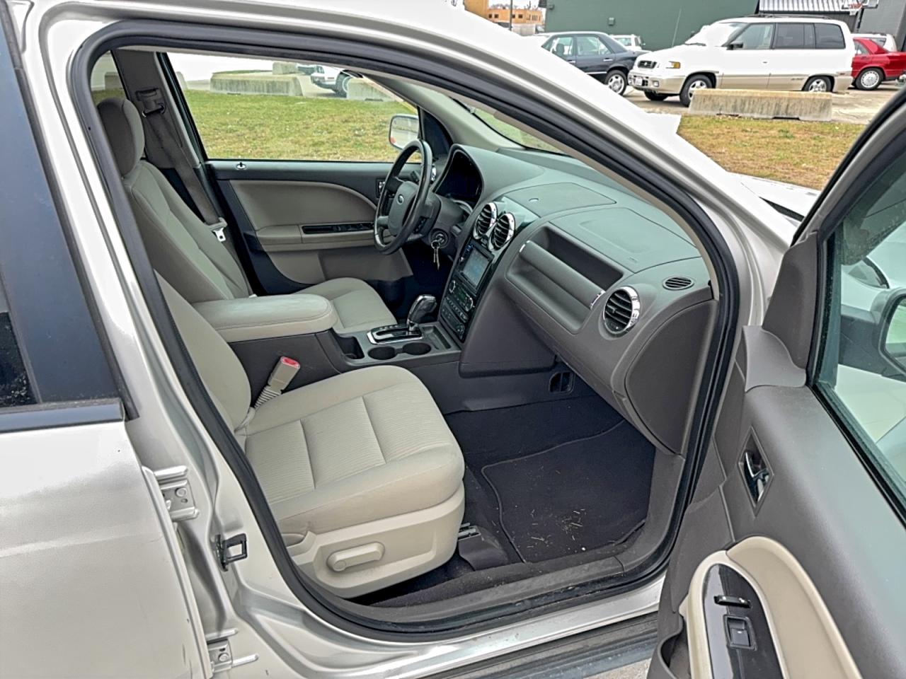 Lot #3301630660 2008 FORD TAURUS X S